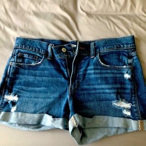 Old Navy Mid-Rise Boyfriend Jean Short